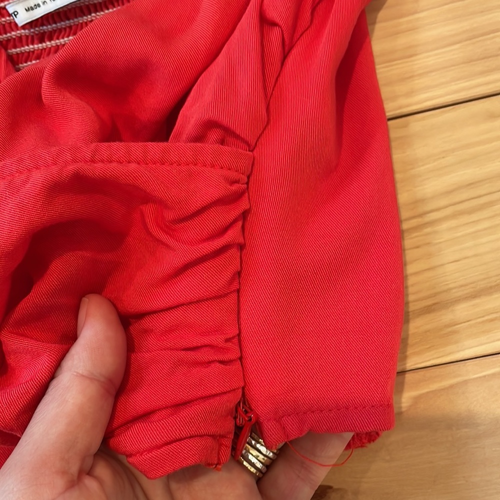 Urban outfitters wrap top Size XS red crop top - Picture 3 of 4